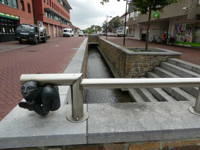bis waterschap Roper en Overmaas gemeinsam mit der Gem. Onderbanken auf einer Länge von rd. 850 mwieder geöffnet